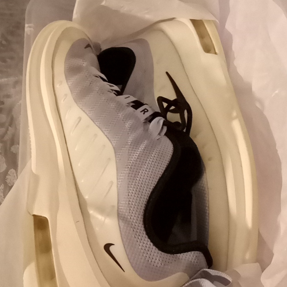 Women's NIKE AIR MAX